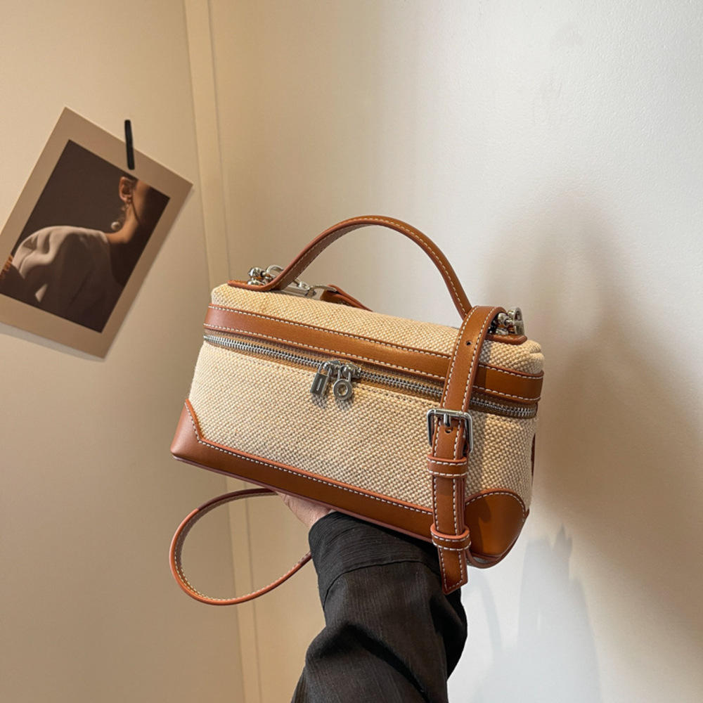 Metro Charm Crossbody