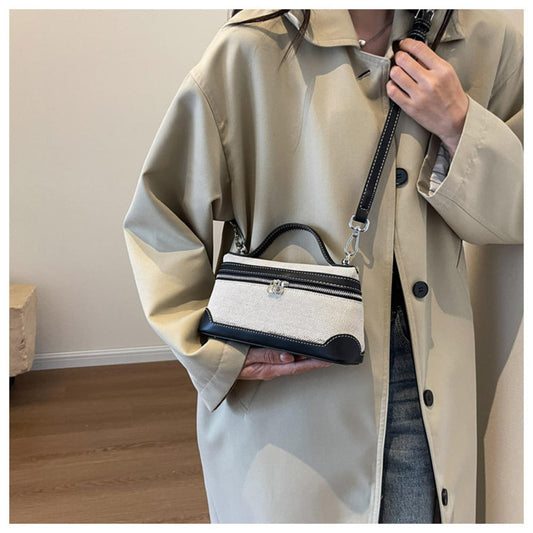 Metro Charm Crossbody